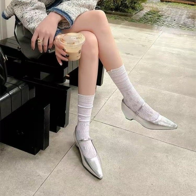 รองเท้าส้นเตารีดแบบแมรี่เจน ดี - Women Shoes Sandals บทวิจารณ์และราคา