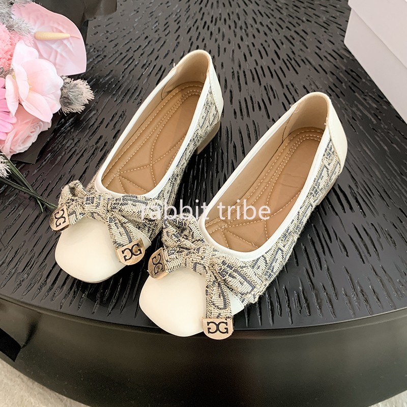 รองเท้าส้นเตี้ยแบบสวมสบายสไตล์ - Women'S Shoes To Men'S Size บทวิจารณ์และราคา