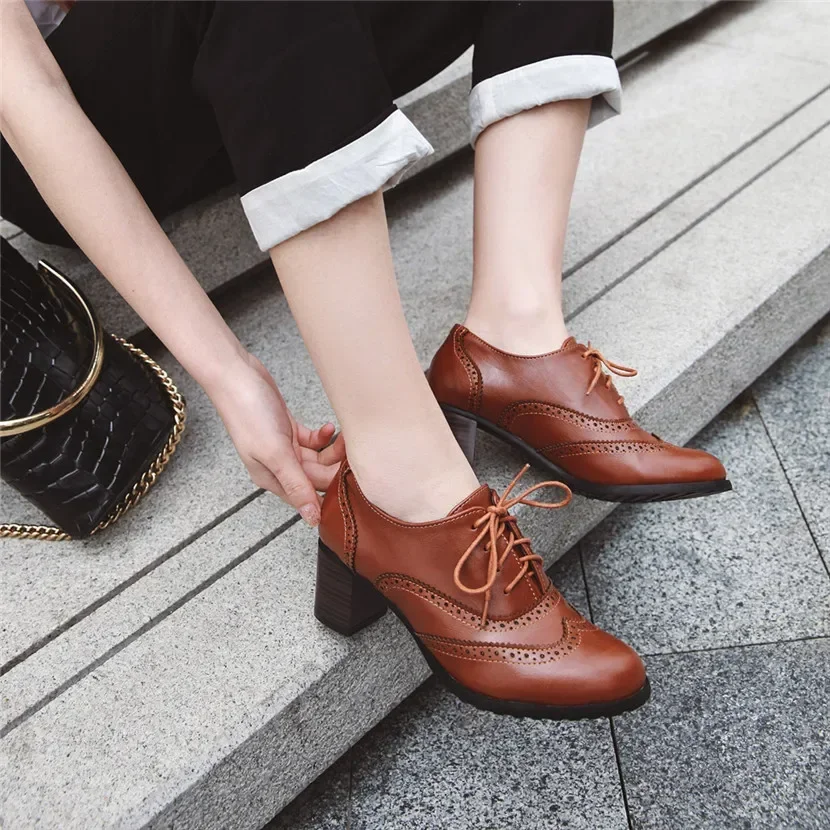 รองเท้าอ็อกซ์ฟอร์ดส้นตึกทรงวิง - Oxford Lace Up Women บทวิจารณ์และราคา