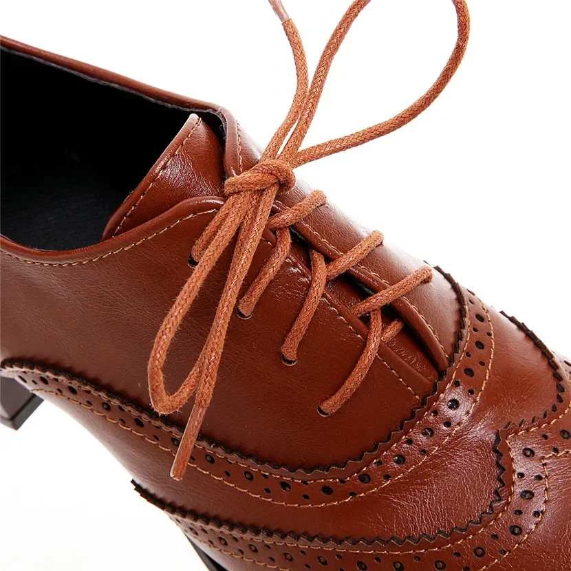 รองเท้าอ็อกซ์ฟอร์ดส้นตึกทรงวิง - Oxford Lace Up Women บทวิจารณ์และราคา