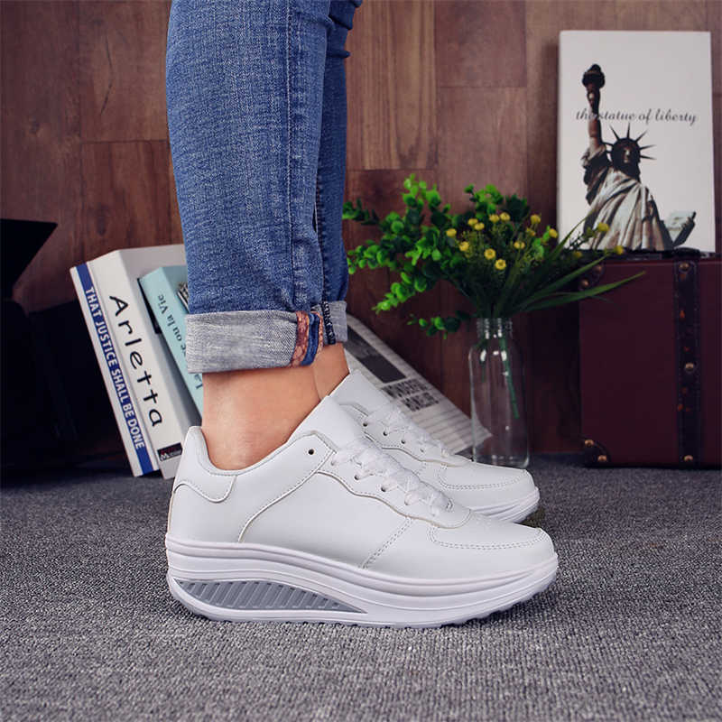 หนังสังเคราะห์ Ecoleather กว้า - Oxford Lace Up Women บทวิจารณ์และราคา