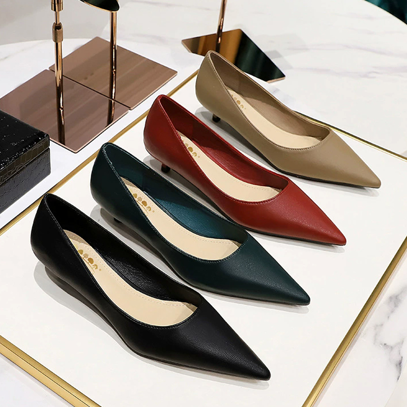 รองเท้าส้นสูงหัวแหลมแบบแฟชั่น  - Women'S Shoes Big Feet บทวิจารณ์และราคา