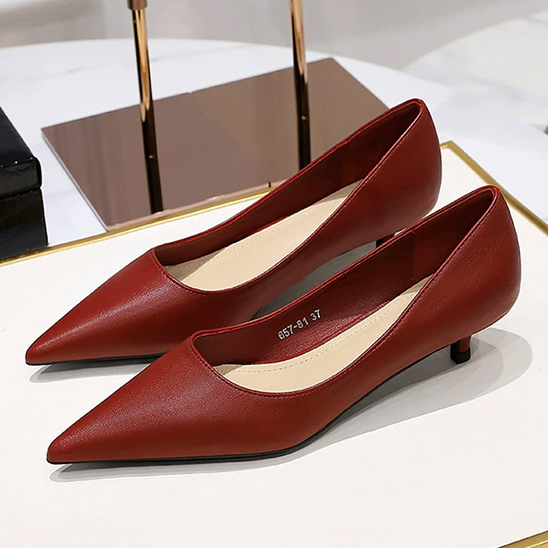 รองเท้าส้นสูงหัวแหลมแบบแฟชั่น  - Women'S Shoes Big Feet บทวิจารณ์และราคา